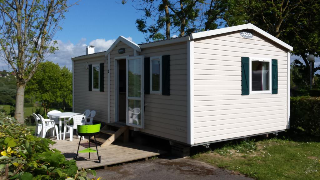 Camping Le Mont Joli Bois 滨海克里耶勒 外观 照片