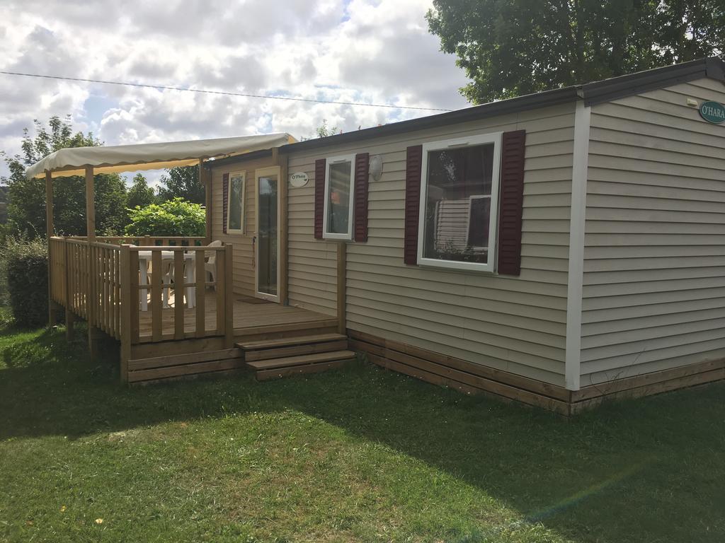 Camping Le Mont Joli Bois 滨海克里耶勒 外观 照片