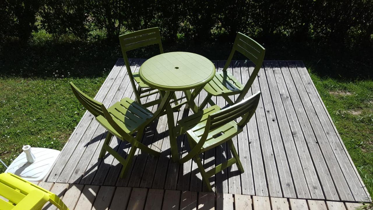 Camping Le Mont Joli Bois 滨海克里耶勒 外观 照片